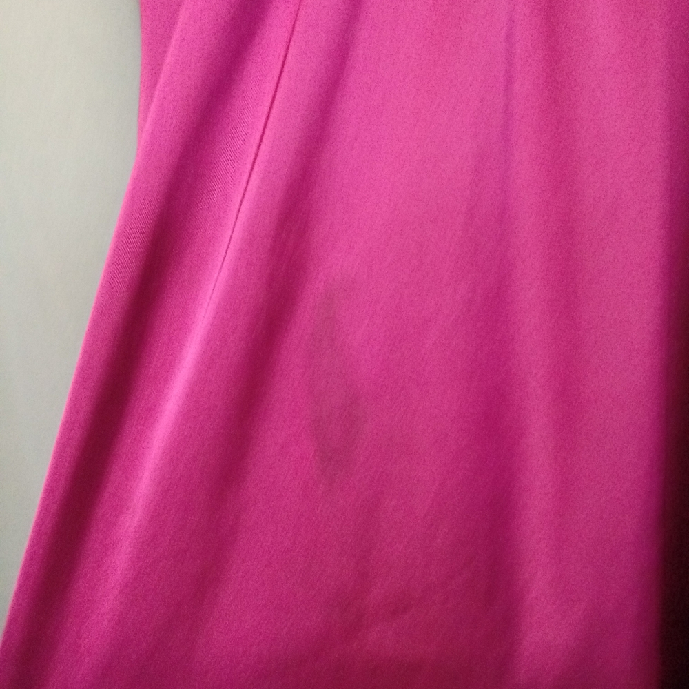 Short Raspberry colored dress - Picture 5 of 7